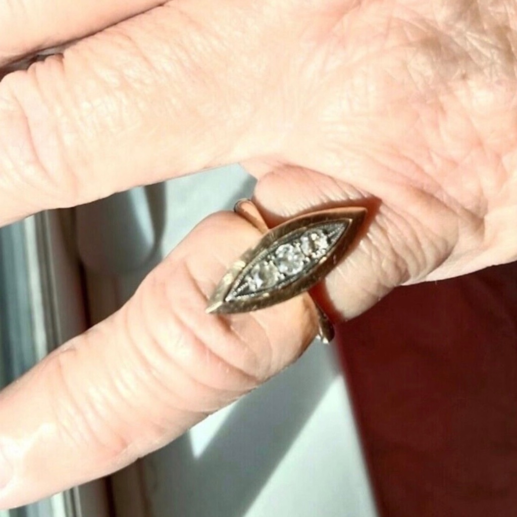 One Of Kind 1960s European Estate Large 14k Solid Gold 3 Large Diamonds Ring 800$
